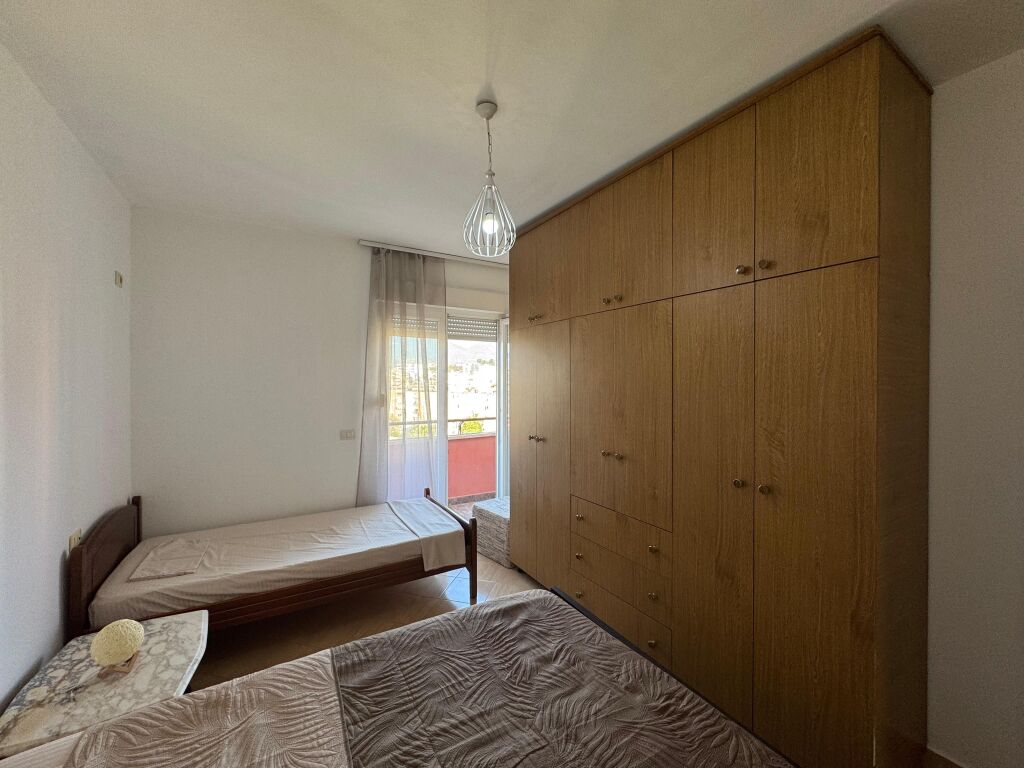 Apartament 2+1 me qira pas Ambasades Amerikane