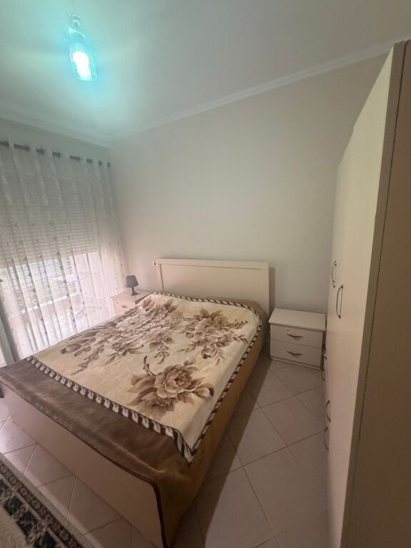 1+1, palazzo, vecchio mercato elettrico, via elb, 500 mila lek