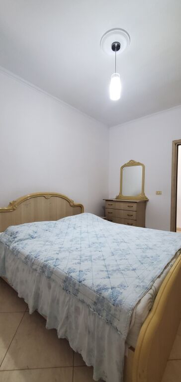 Appartamento 2+1+2 in affitto nel centro di Tirana Via Fortuzi !