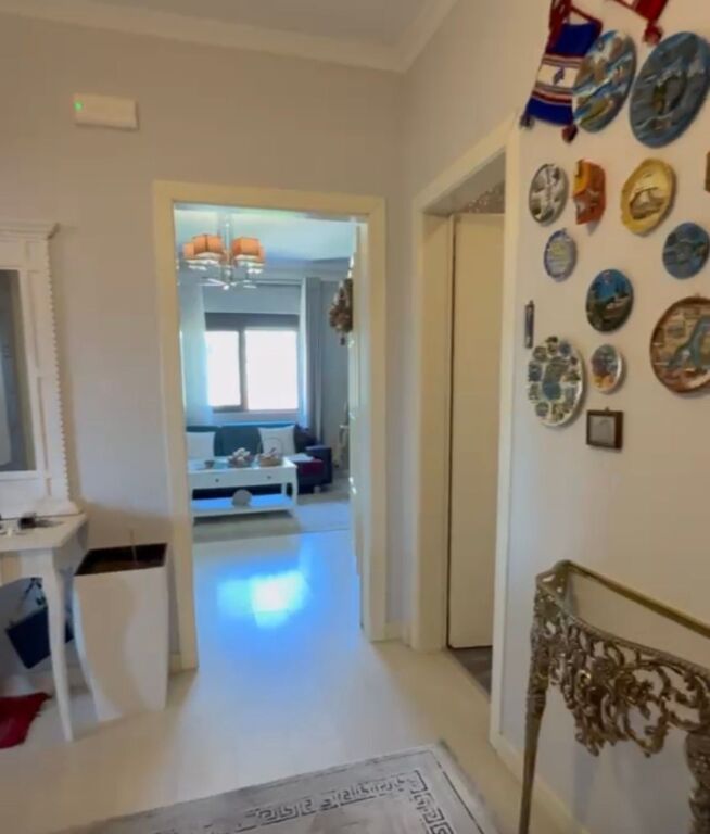 Appartamento 2+1 in vendita a Yzberisht!