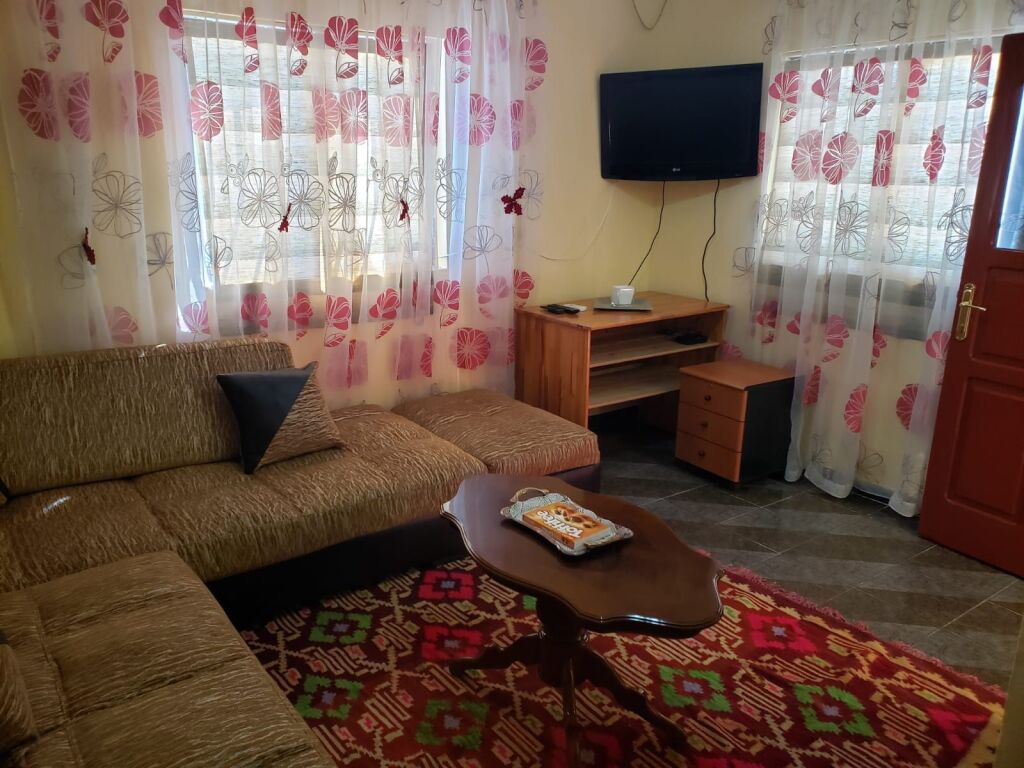 Apartment 1+1 for rent in Vaqarr