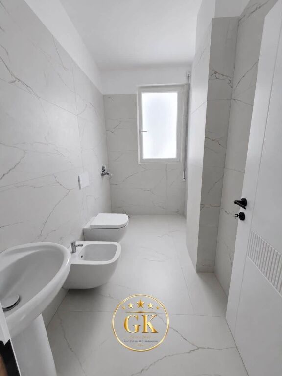 SHITET 1+1 me Ballkon • 1400€ / ㎡ ✅ • VM Residence 📍