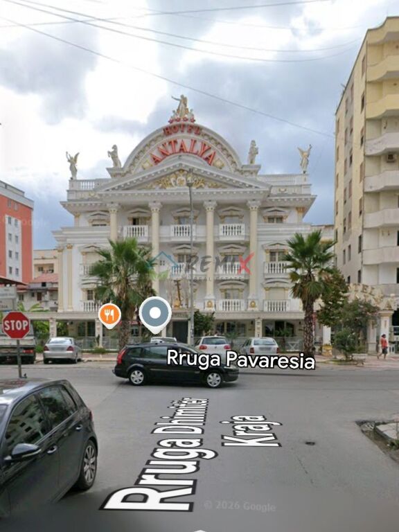 🏢 Shitet Dyqan në Plazh, Durrës – Pranë Hotel Antalya