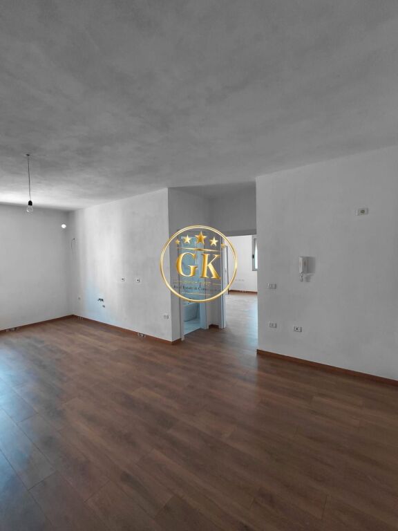 🏡 SHITET APARTAMENT 1+1 GOLEM, DURRES
