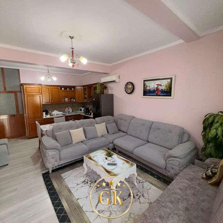 IN VENDITA Casa Privata • 150.000€  ✅    •  Ex Këneta a 500 Metri dalla Stazione di Servizio Eida📍