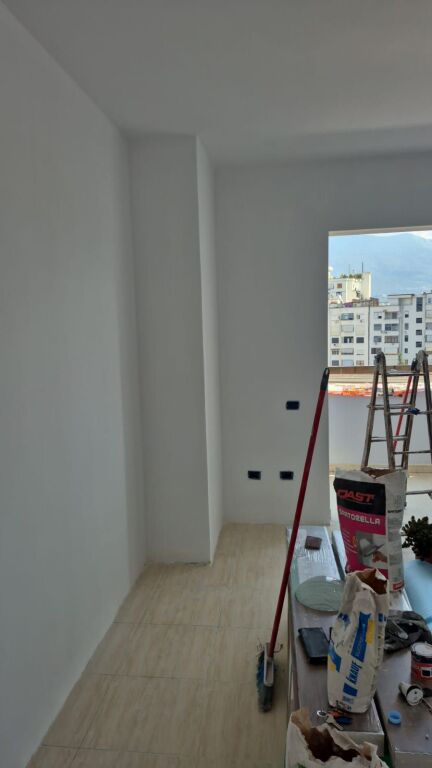 Apartament 1+1 per shitje prane Bulevardit Zogu i I.