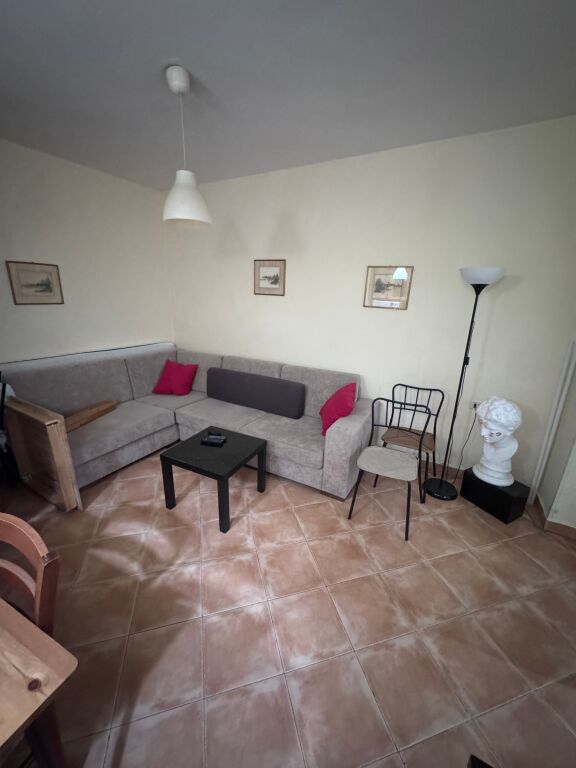 Affittasi appartamento 1+1+balcone a Myslym Shyri