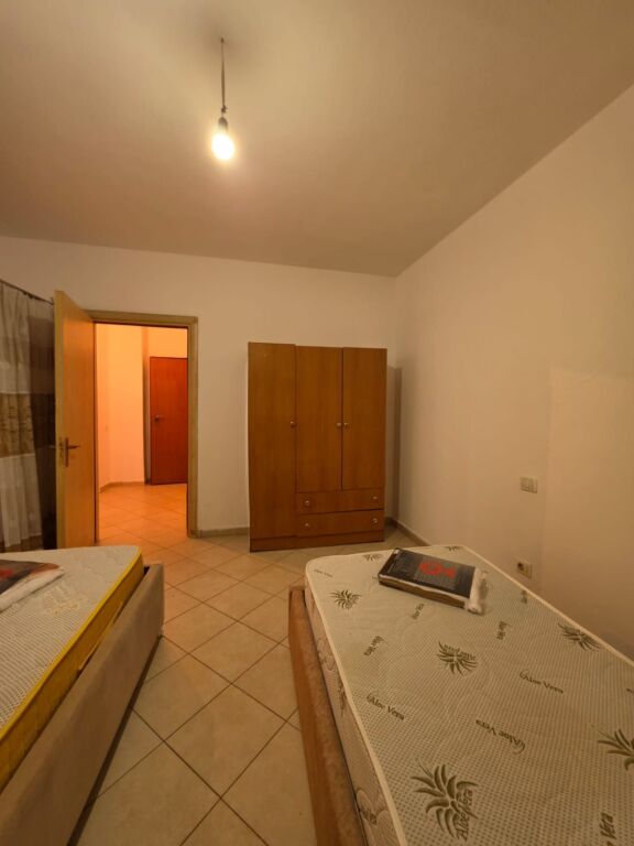 🏡 Appartamento 2+1 in affitto  📍Astir, vicino a Vero Kafe  💰 Prezzo: 45.000 Lek/mese ❗️trattabile