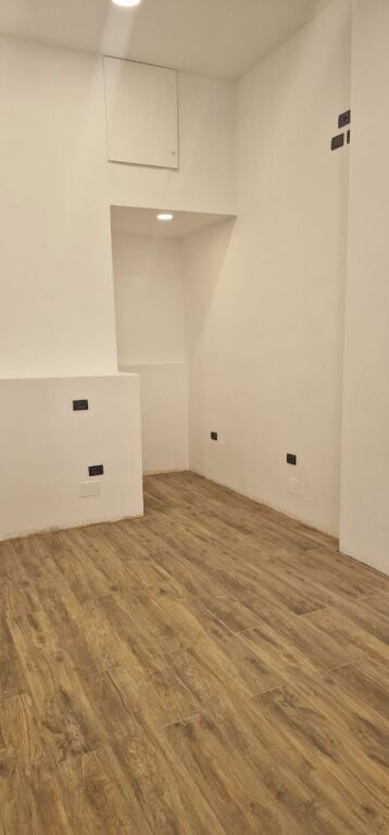 Business premises for sale near Zogu I Boulevard.