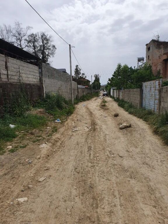 Vendita | Magazinë | Kombinat | 110000 €
