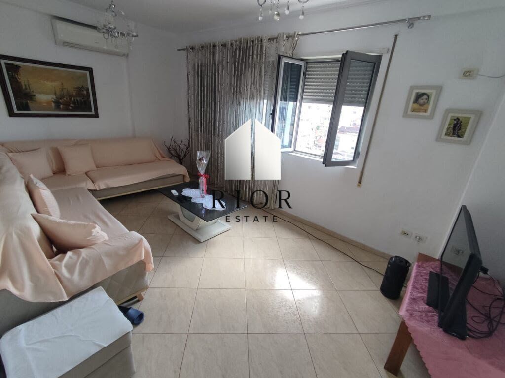Appartamento in Affitto | Via Fortuzi | 2+1 | 700 €/Mese