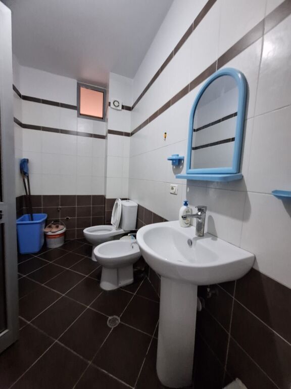 🏡 Apartament 2+1 me qera  📍Astir, pranë 2 Palmat