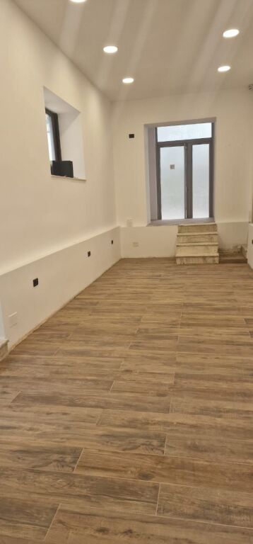Business premises for sale near Zogu I Boulevard.
