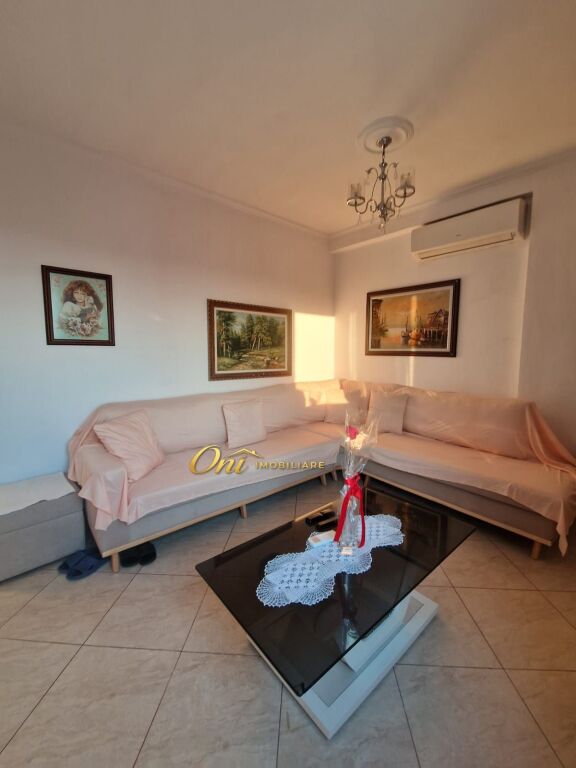 JEPET APARTAMENT ME QERA 2+1, RRUGA FORTUZI