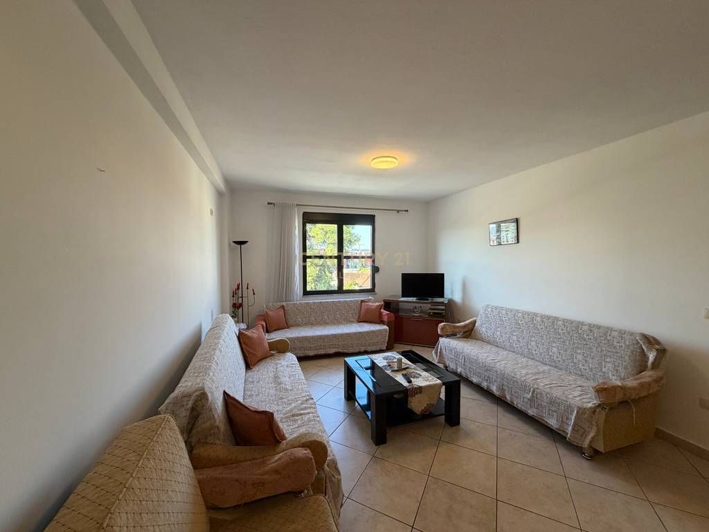 Shitet Apartament 2+1 ne Kinostudio