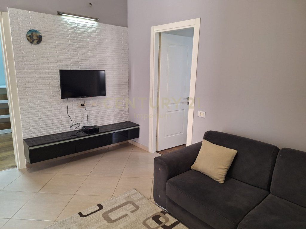 Appartamento 2+1 in affitto a Shkoze! Piano terra di una villa