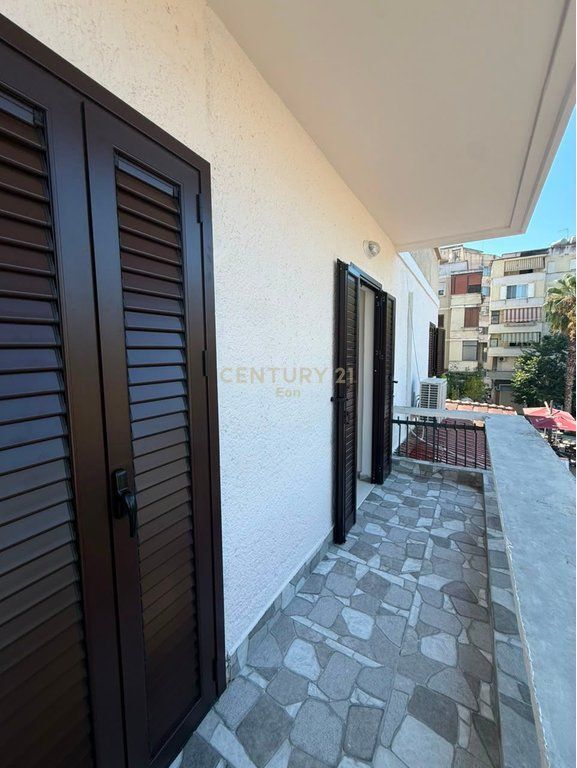 Jepet me qira apartament 2+1 për zyra – Tek Stacioni i Trenit, Durres !