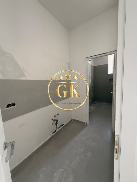 Business Premises for Rent 📍BEACH MAIN ROAD, Near Hotel Palace 📲