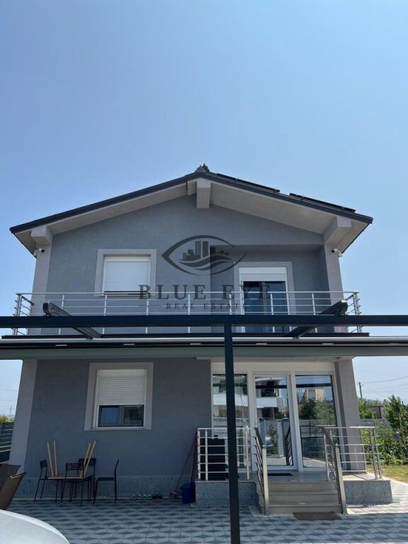 Villa su 2 Piani in Vendita a Xhafzotaj, Durres!