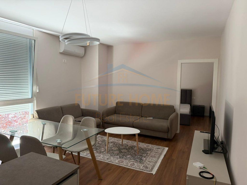 Qira, Apartament 2+1, Rruga e Barrikadave, Tiranë.