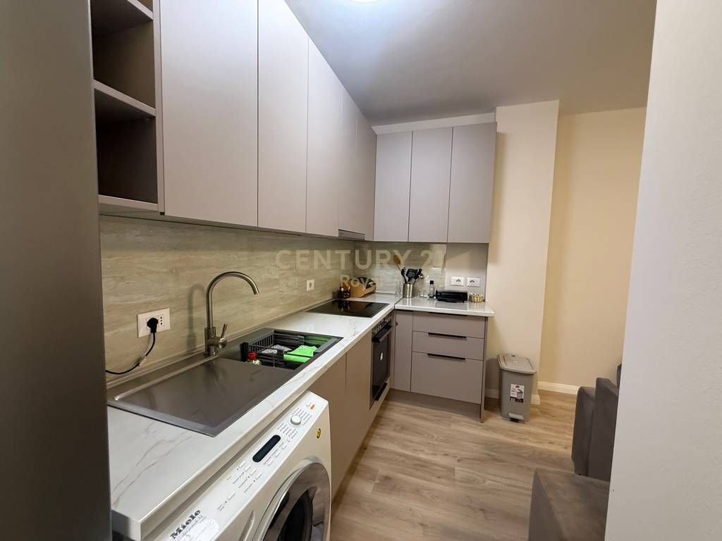 Apartment 1+1 for rent near Selvisë, at Hotel Black Diamond