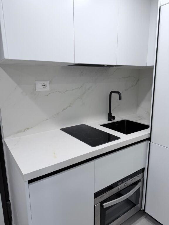 Qera | Garsoniere | Rruga 5 Maji | 300 €/muaj