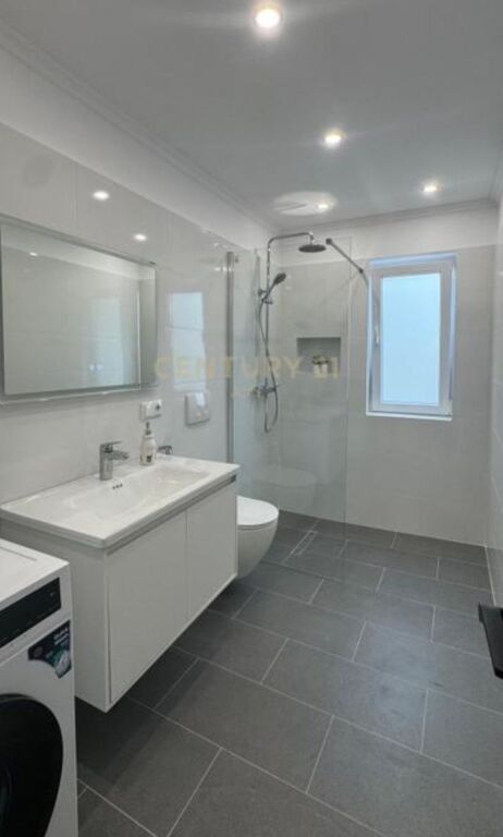 Apartament 2+1 me qera