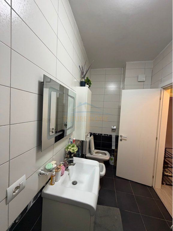 Affitto Appartamento 2+1+2+Posto Auto, Yzberisht, Tirane 650 €    65,000 Lekë