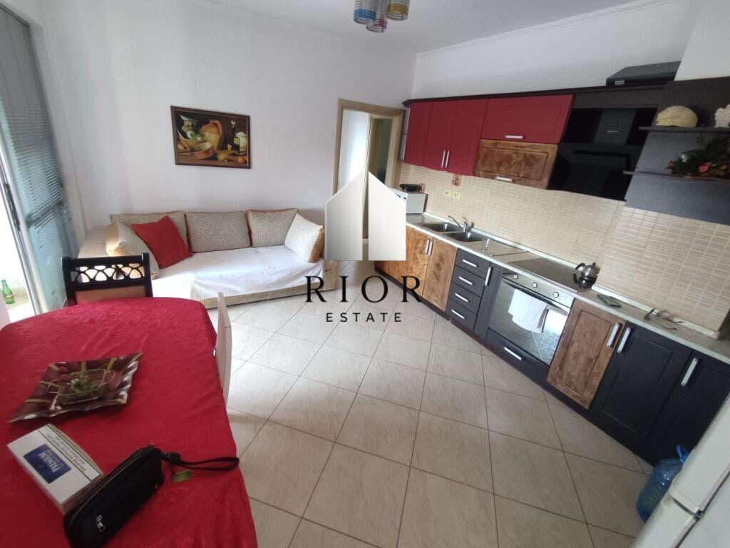 Appartamento in Affitto | Via Fortuzi | 2+1 | 700 €/Mese
