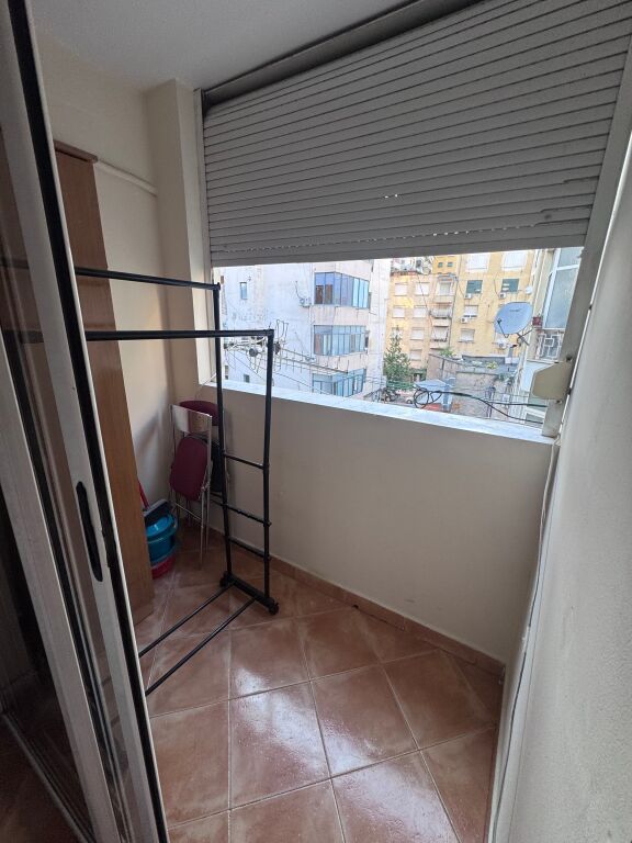 Affittasi appartamento 1+1+balcone a Myslym Shyri