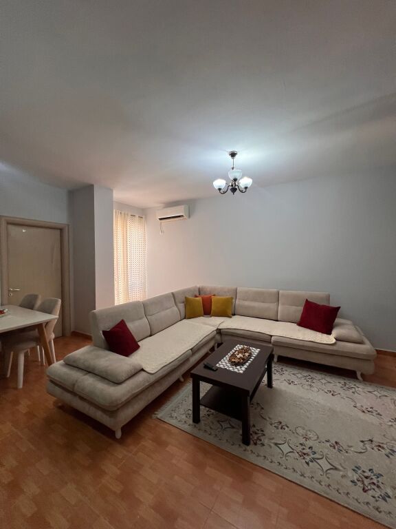 AFFITTASI 1+1 YZBERISHT 420 MILA LEKE