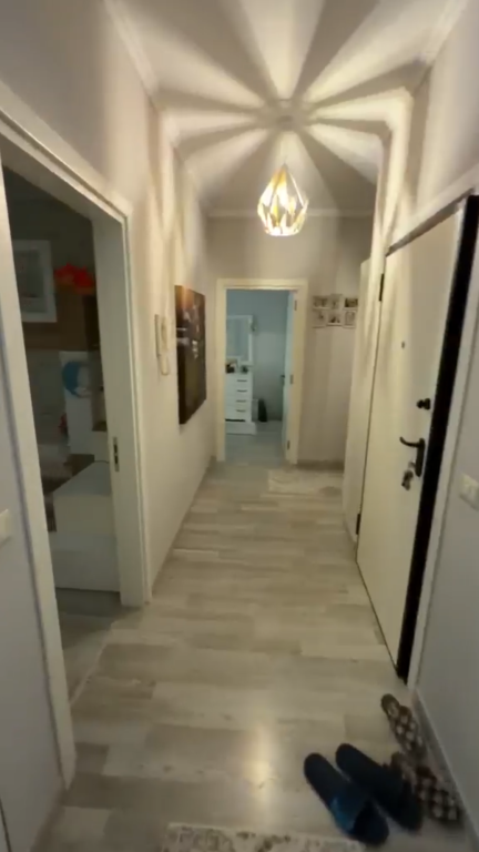 Apartament 2+1+2 per qera tek Pallatet e Verdha !