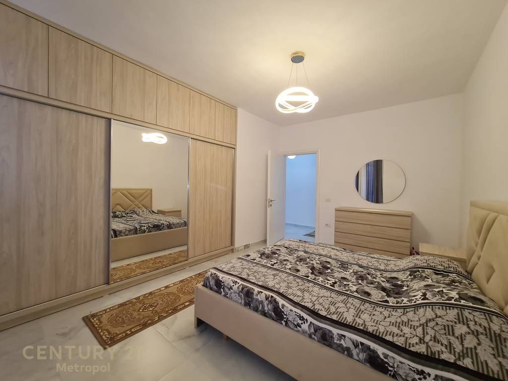 APARTAMENT PER QIRA 2+1-ASTIR! 550 € 50,000 Lekë