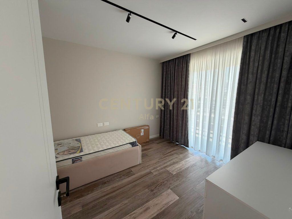 Apartament Premium 2+1+2 me Mobilim Brand New + Parkim në Donika Center 1,400 € /Muaj