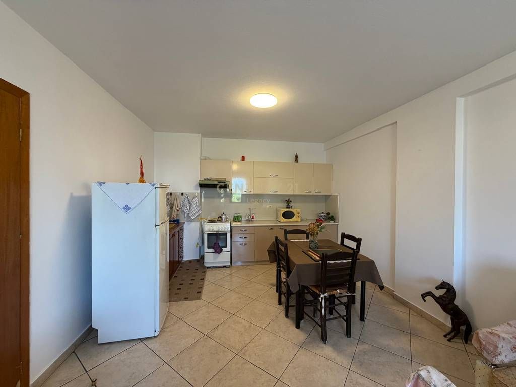 Shitet Apartament 2+1 ne Kinostudio
