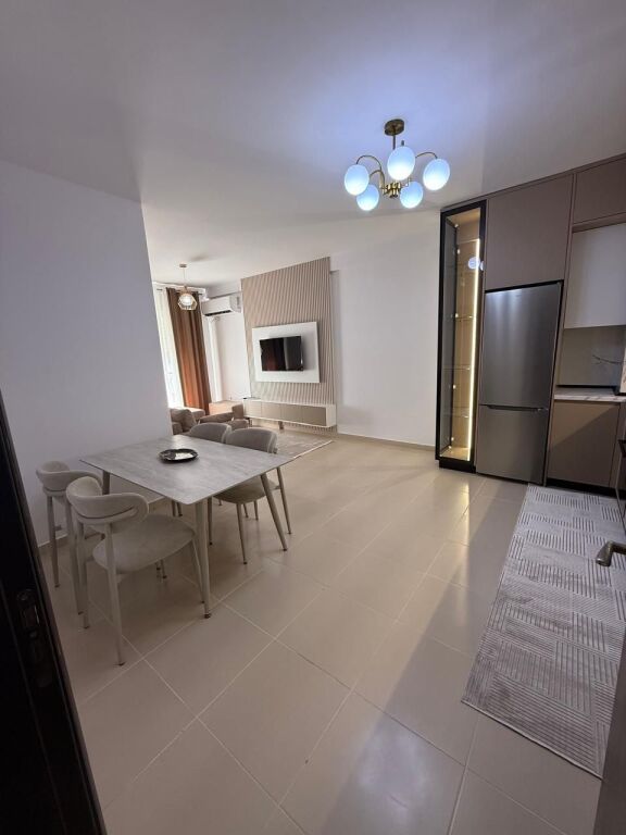 Affitto | Apartament 2 + 1 + Ballkon | Ali Demi | 750 €/mese