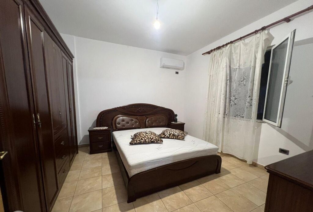 Appartamento 1+1 in affitto in Via Besa, vicino all'Hotel Meridial    ID 5305