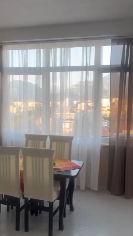 Appartamento 1+1, Siri Kodra!