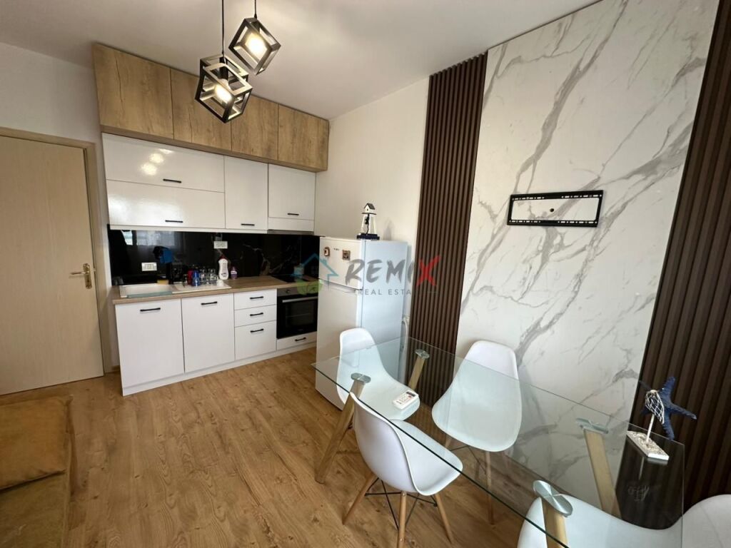 🏠 SHITET APARTAMENT 1+1 – TE VIVAS, DURRËS