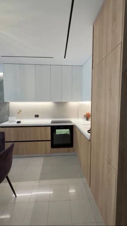 Jepet Apartament 2+1 me qira te Pelikani Plazh