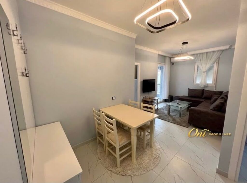 SHITET APARTAMENT 1+1, RRUGA 5 MAJI