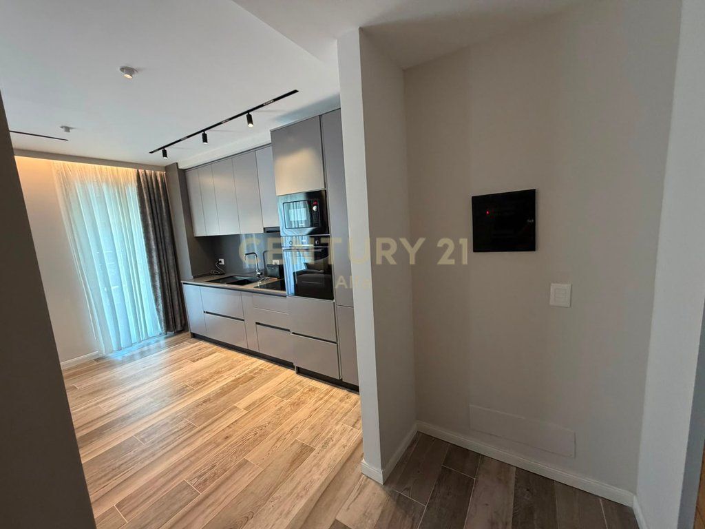 Appartamento Premium 1+1 + Parcheggio – Donika Center, Tirana