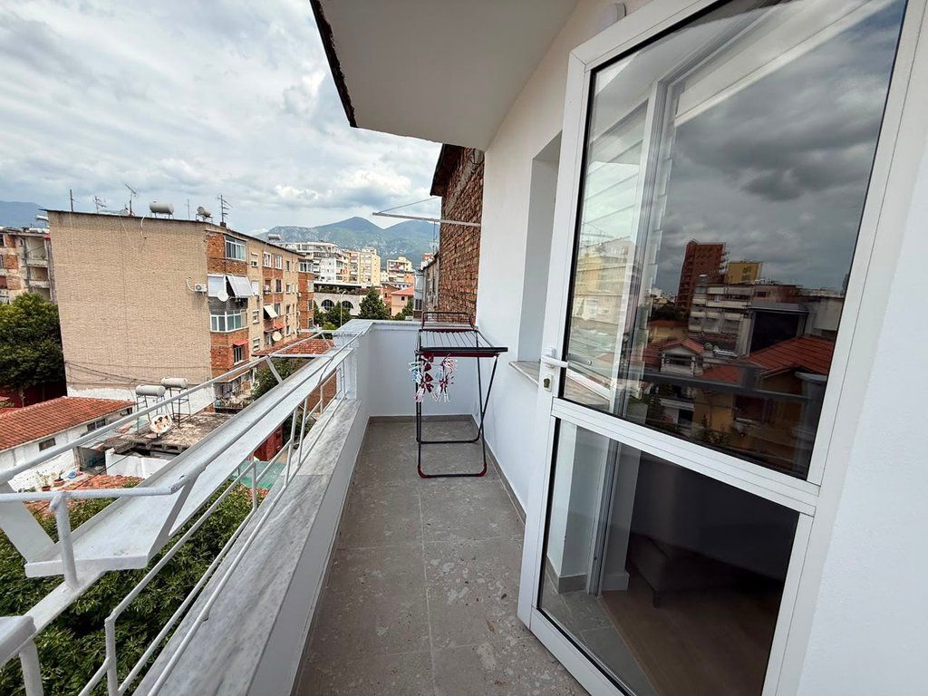 Affitto, Appartamento 3+1, Brryli, Tirane . CITY72294