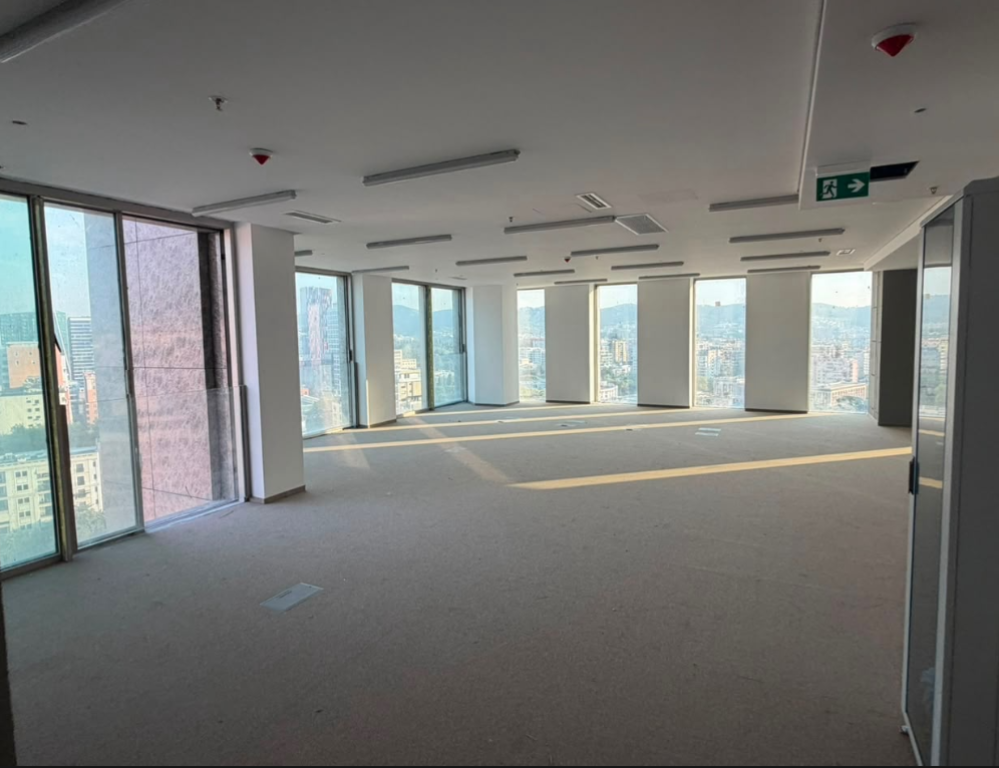 Zyrë  500 m² me Qira  Downtown One, Kati 15, Tiranë
