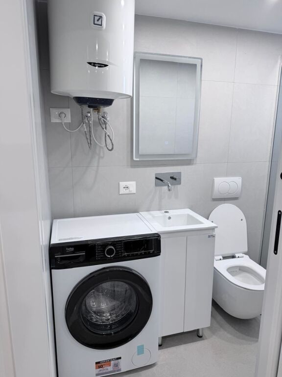 Qera | Garsoniere | Rruga 5 Maji | 300 €/muaj