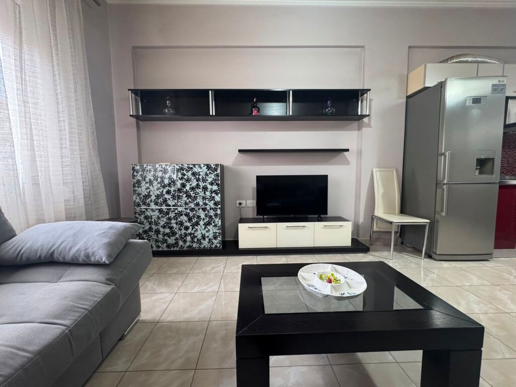 Affittasi appartamento 2+1, 90 m² vicino a Delijorgjit