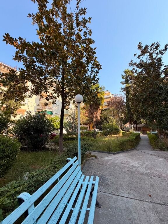 SHITET APARTAMENT 1+1 – KOMPLEKSI FRESKIA, GOLEM