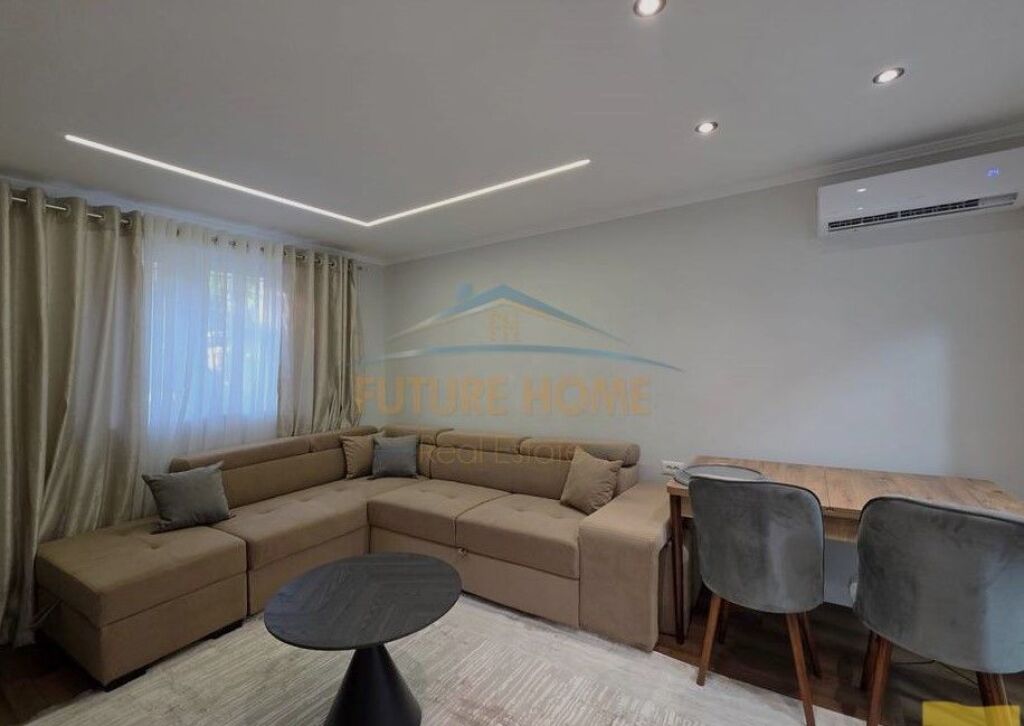 Qera,Apartament 2+1, Qender