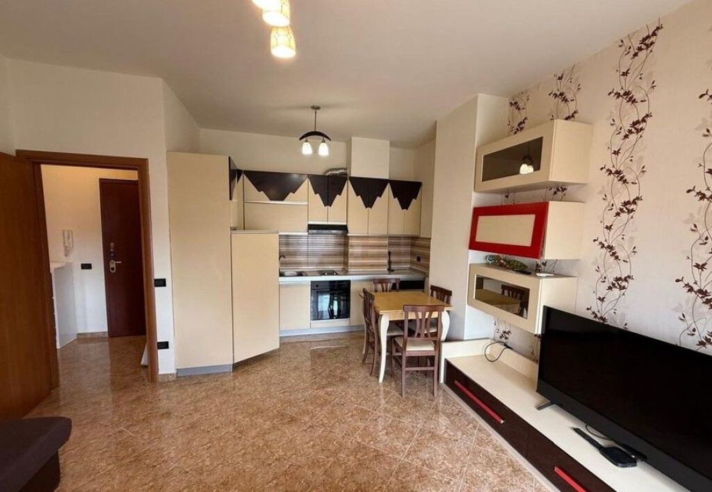 Apartment 1+1 For Rent in Pazari i Ri, Sheshi Avni Rustemi, 600 € /Month