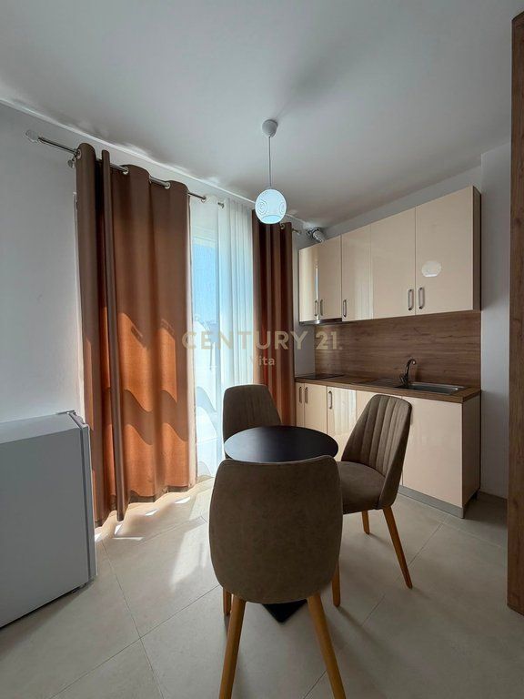 Studio for rent near Miami 2, Golem !!
